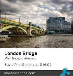 London Bridge by Pier Giorgio Mariani - Photograph - Photo